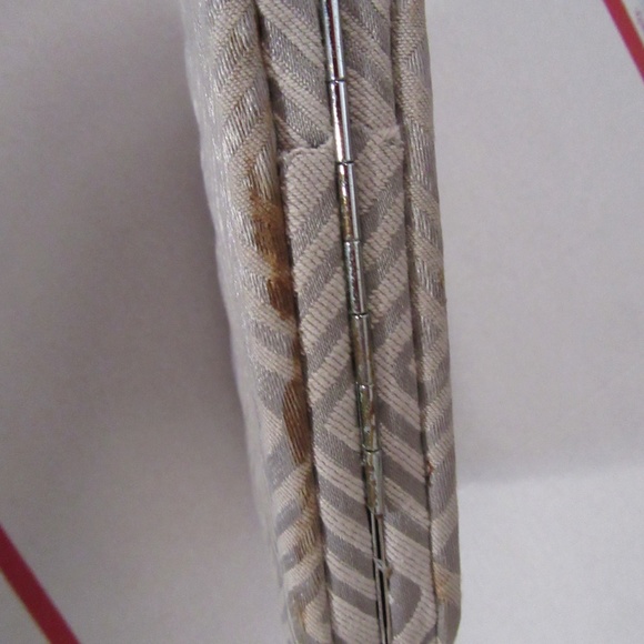 Defective Thirty One Hard Case Wallet - Picture 7 of 7